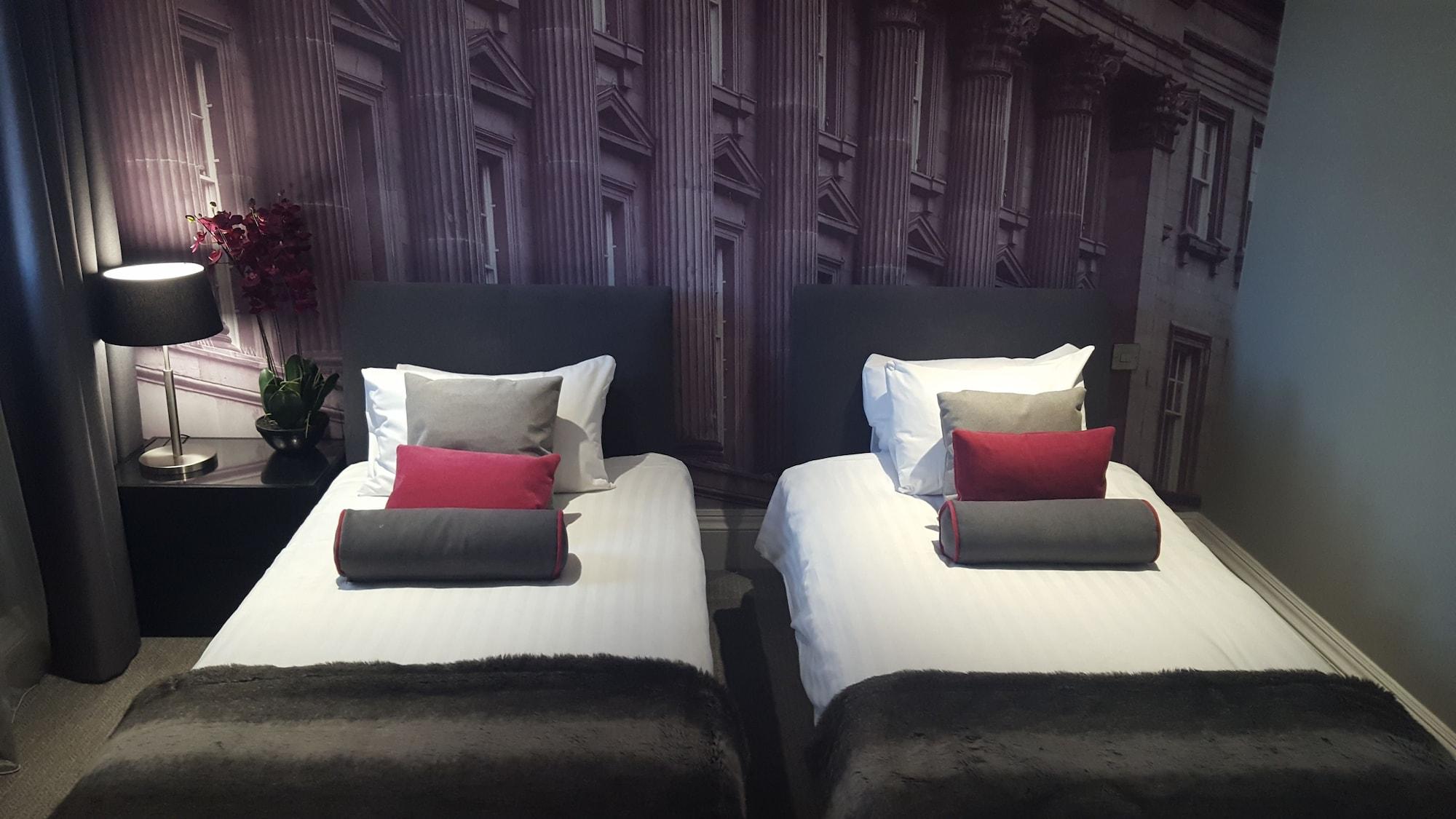 Отель Grey Street 4*