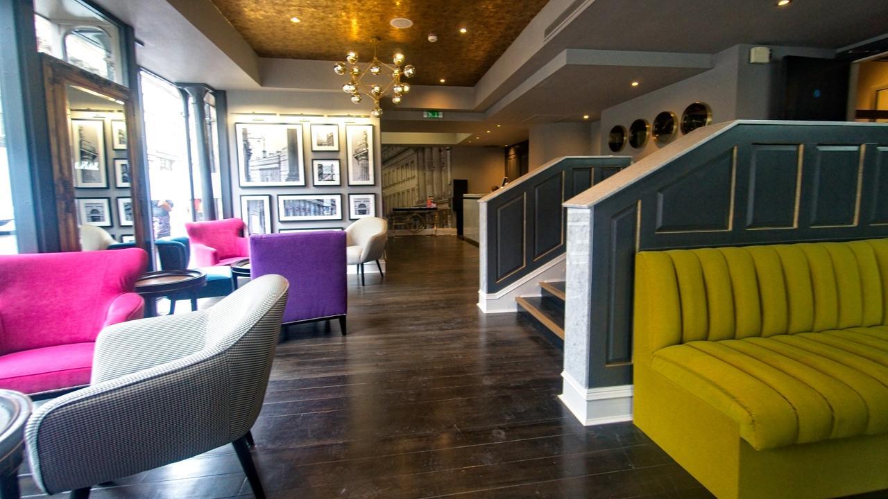 Отель Grey Street 4*